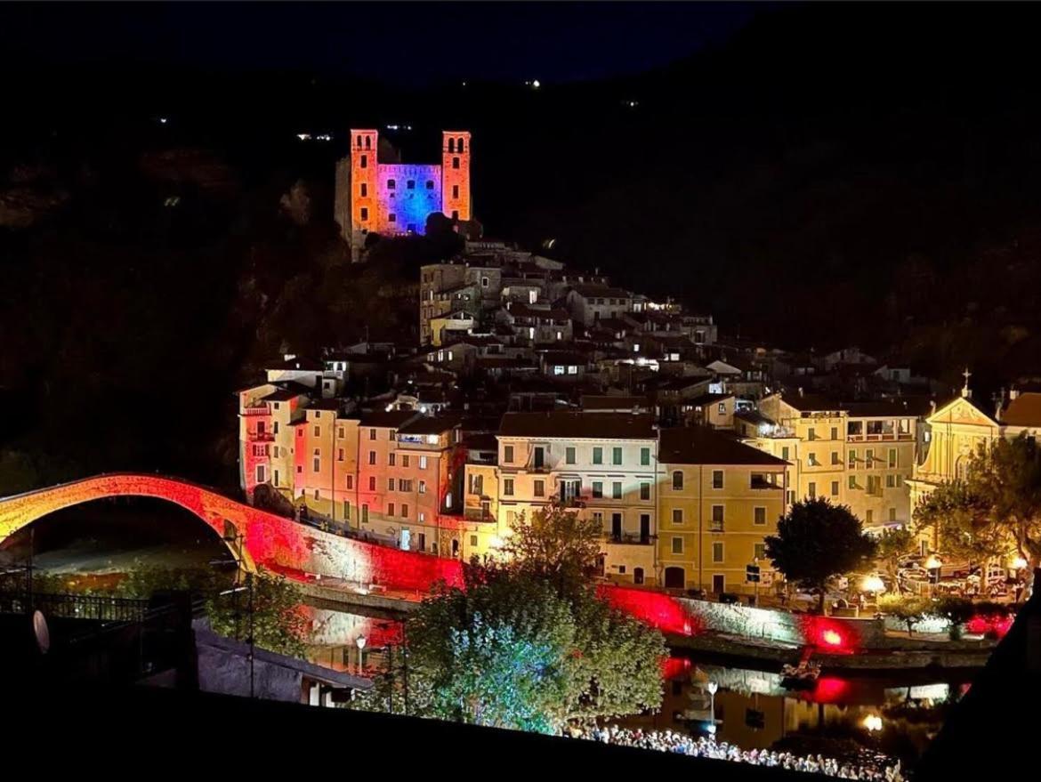 Giorgio'S Inn Dolceacqua Exteriör bild